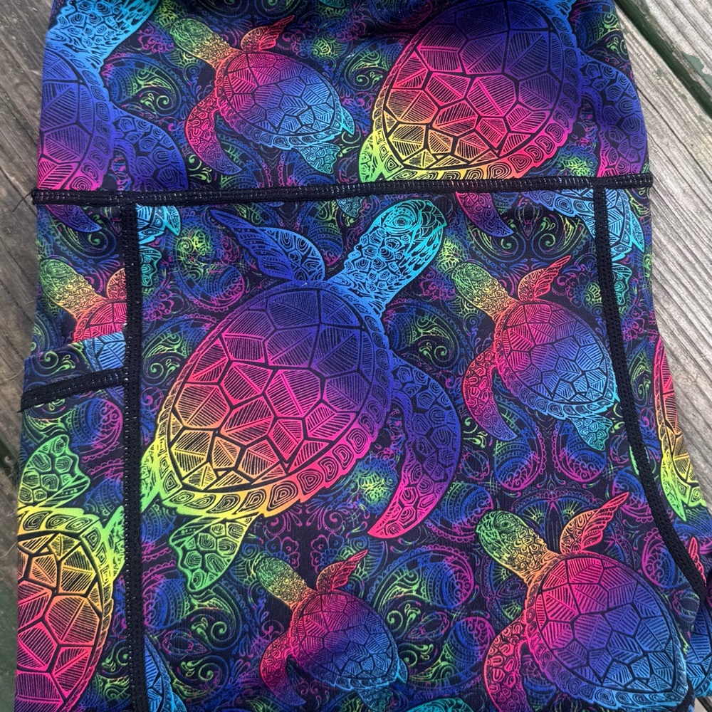 Rainbow Sea Turtle Capri Leggings, Constantly Varied Gear (CVG) size Large!